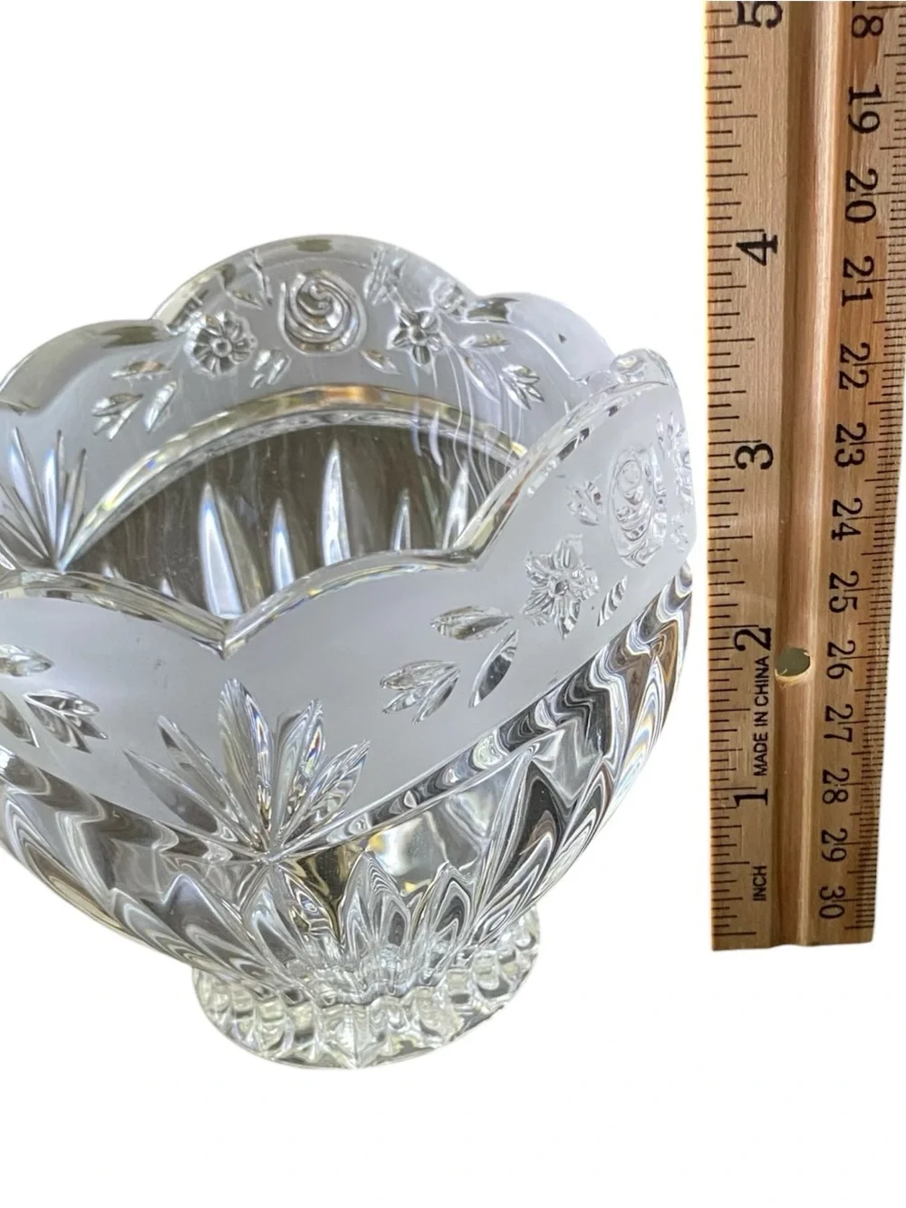 Oneida Southern Garden Crystal Frosted Rose Scalloped Edge Candy Dish Germany